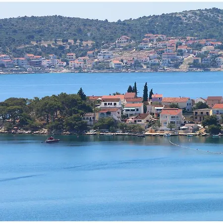 Silvana * Rogoznica (Sibenik-Knin)